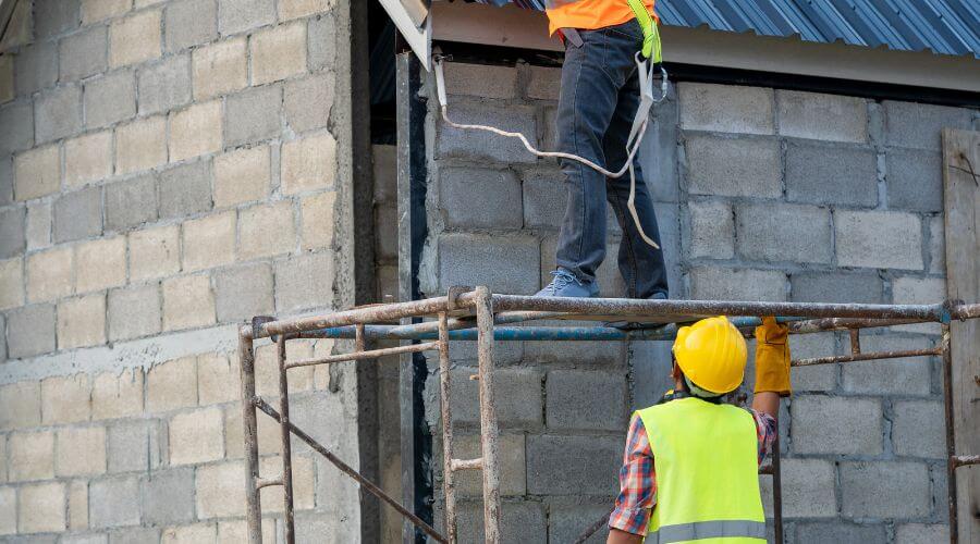 Professional residential roofers in Winfield, KS